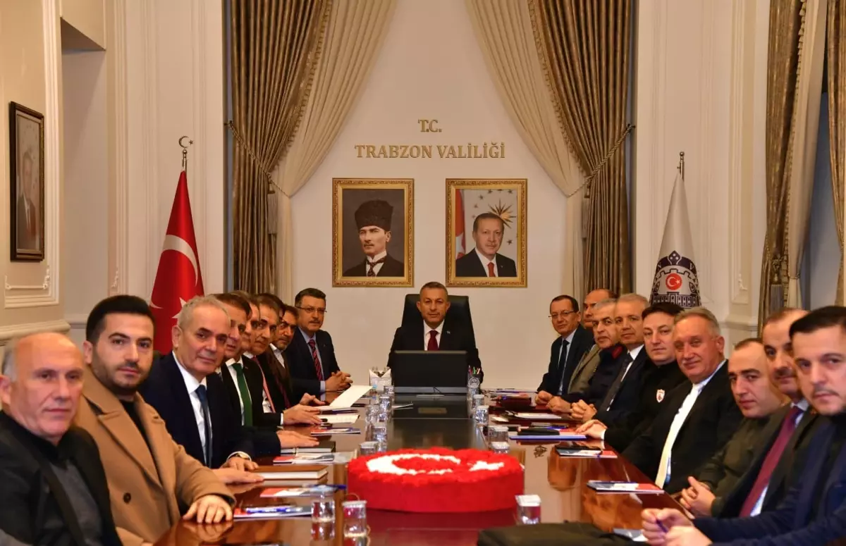 Trabzonspor – Fenerbahçe Derbisi İçin Taraftar Katılımı Yasaklandı