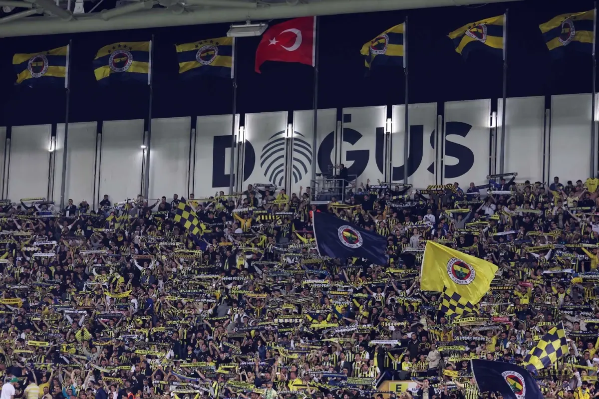 İl Spor Güvenlik Kurulu, Trabzonspor-Fenerbahçe Maçında Konuk Taraftarına Giriş Yasağı Kararı Aldı