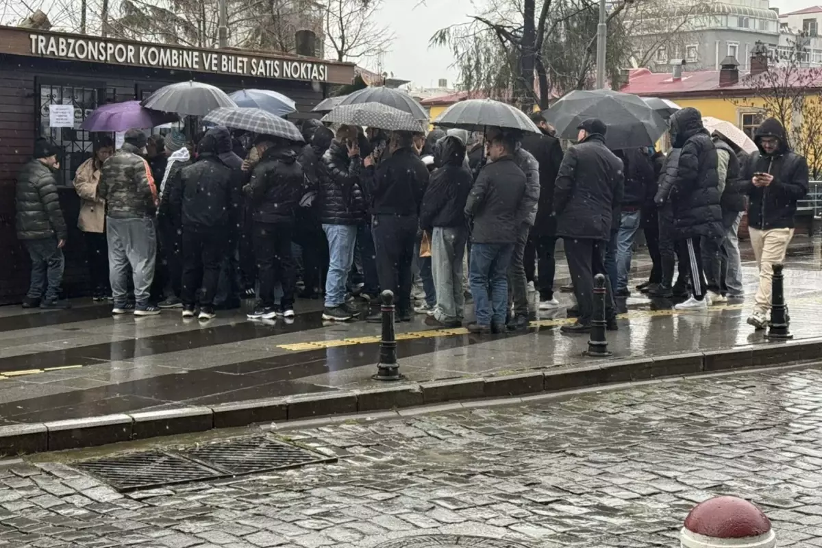 Şubat 14'te Fenerbahçe-Trabzonspor Maçına Yoğun İlgi: Yağmur Yağsa da Tribünler Dolu Olacak