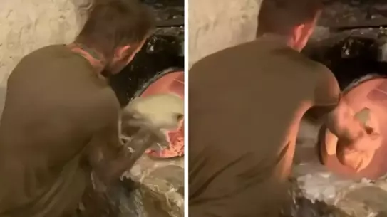 Tandır ekmeği pişirme anı