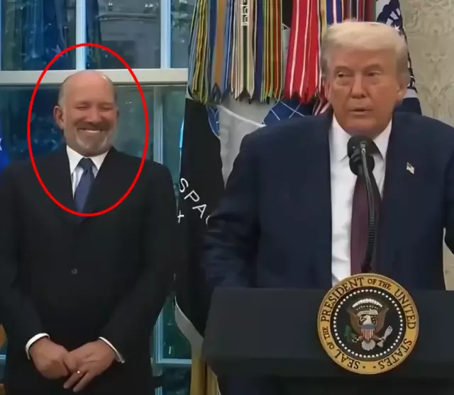 Trump ve Lutnick oturumda