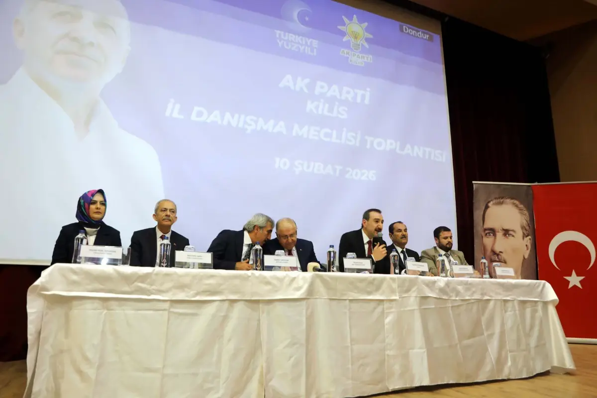 Savunma Bakanı Güler, YPG'yi Anlaşmalara Uyum ve Terör Örgütlerini Dağıtmaya Çağırdı