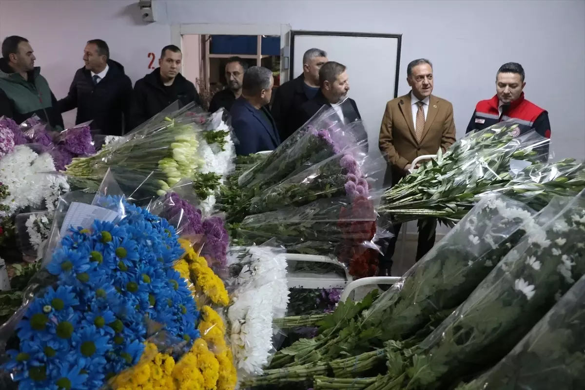 Yalova’da Çiçek Mezatı, Sevgililer Günü’ne Hazır: Satışlar 8 Kat Artıyor