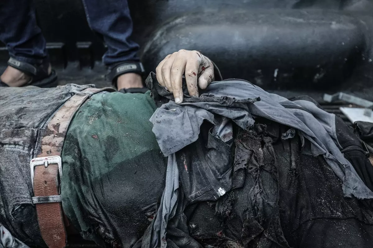 Gazze'de Masdar Köyü'nde İsrail Hava Saldırısı: 4 Sivil Hayatını Yitirdi