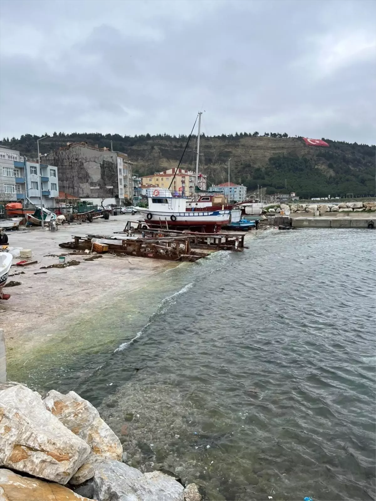 Eceabat Su Ürünleri Kooperatifi, 2026'da Tekne Bakımını Ücretsiz Sağlayacak