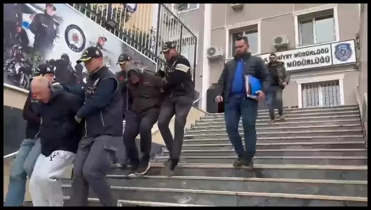 Gaziosmanpaşa’da Patlayan Bomba Sonrası 4 Şüpheli Gözaltına Alındı