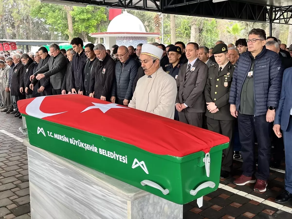 86 Yaşındaki Kıbrıs Gazisi Şenal Taşkın’ın Son Veda Töreni Tarsus’ta Gerçekleşti