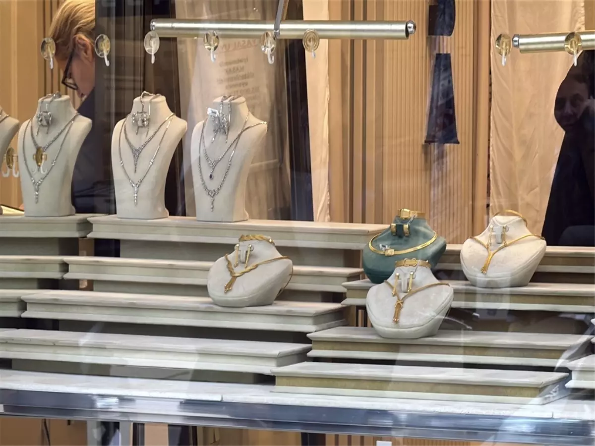 Yalova’da 1,5 Kilo Altın Çalan Şüphelilerden Dördü Tutuklandı