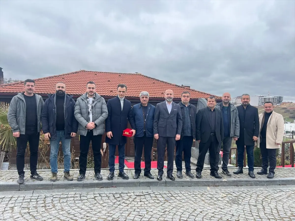 MHP Kavak İlçe Başkanı ve Eğitimciler, Yerel Eğitim Sorunlarını Masaya Taşıdı