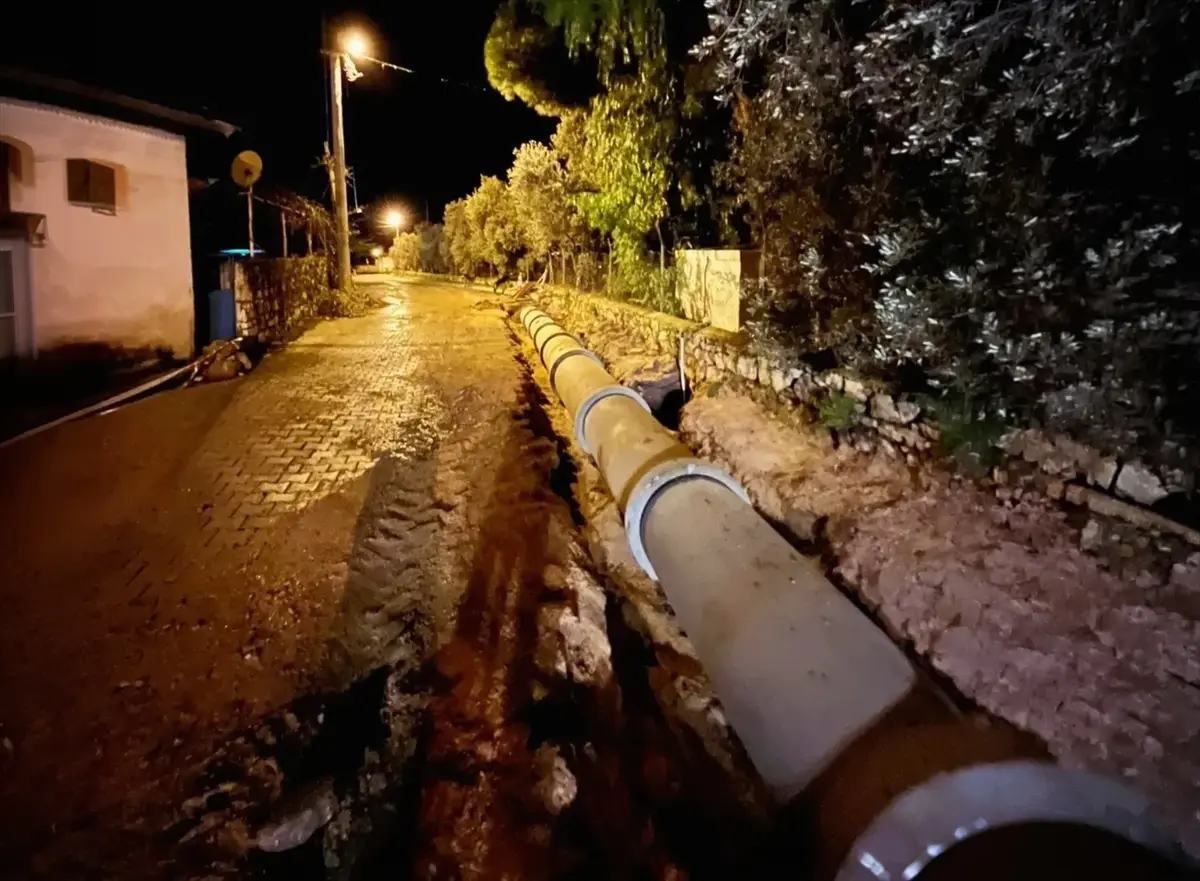 Ula’da Sağanak Sonrası Belediye Başkanı Caner’den Sahada İnceleme