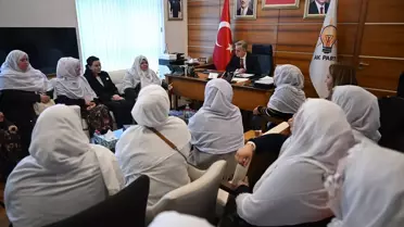 AK Parti Genel Başkan Yardımcısı Yalçın, Mihalgazi Belediye Başkanı Güneş ile Görüştü