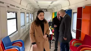 Trafik eğitim parkında çocuklar