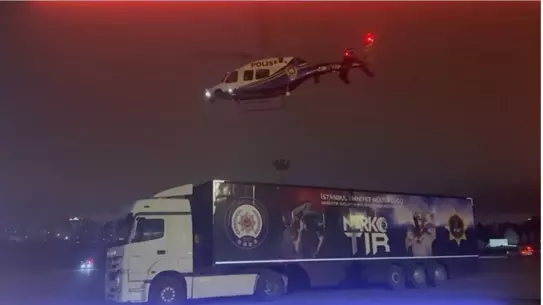 Operasyon sırasında polis ekipleri