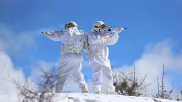 Komandoların arazi tatbikatı