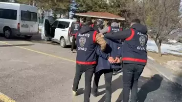 Operasyon sırasında yakalanan şahıslar