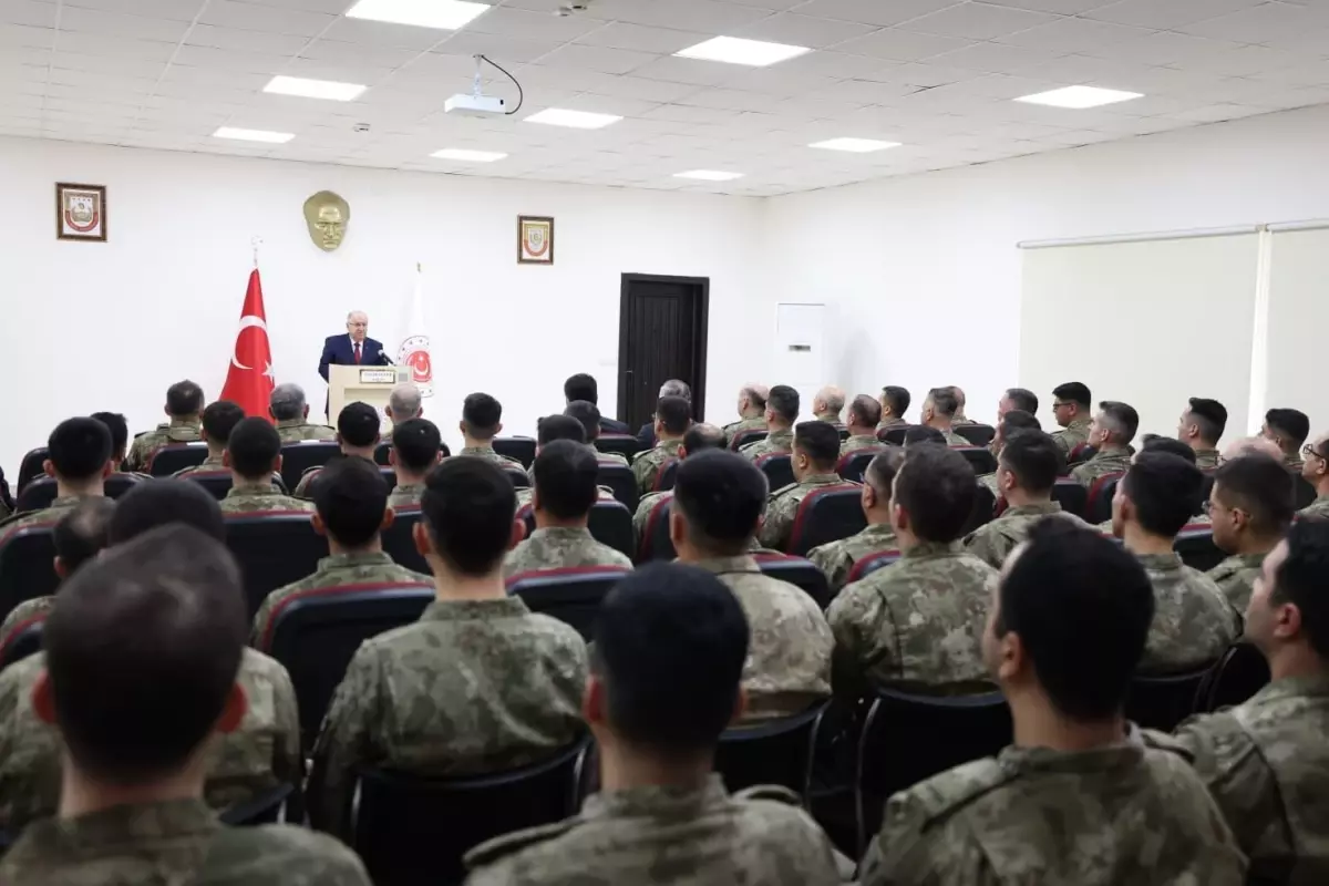Savunma Bakanı Yaşar Güler, Kilis’te 11. Hudut Tugayı'na Destek Ziyareti Gerçekleştirdi