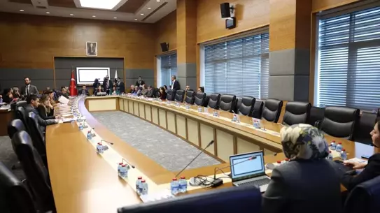 Çocuk adalet sistemiyle ilgili sunum görseli