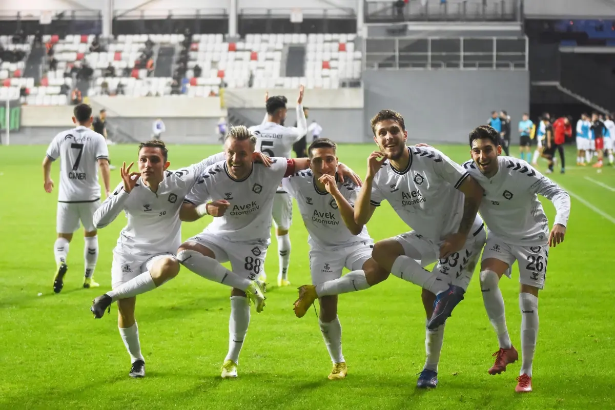 Altay’ın genç kadrosu Bornova’da 3-0’lık galibiyet elde etti