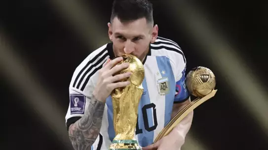 Messi'nin Barcelona formasıyla fotoğrafı