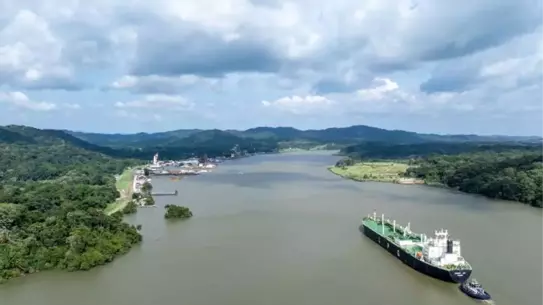 Alabora olan göçmen teknesi