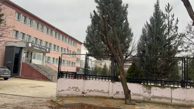 Okul yönetiminin toplantı odası