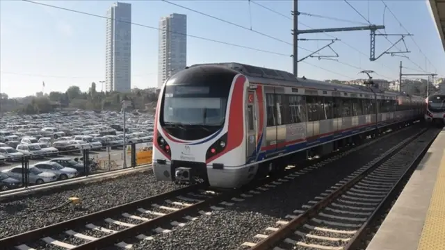 Marmaray treninin dış görüntüsü