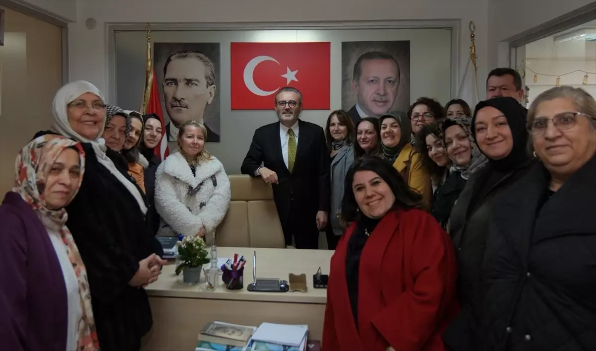 Mahir Ünal, Edirne’de AK Parti Üyeleriyle Görüştü ve Şehrin Stratejik Rolünü Vurguladı