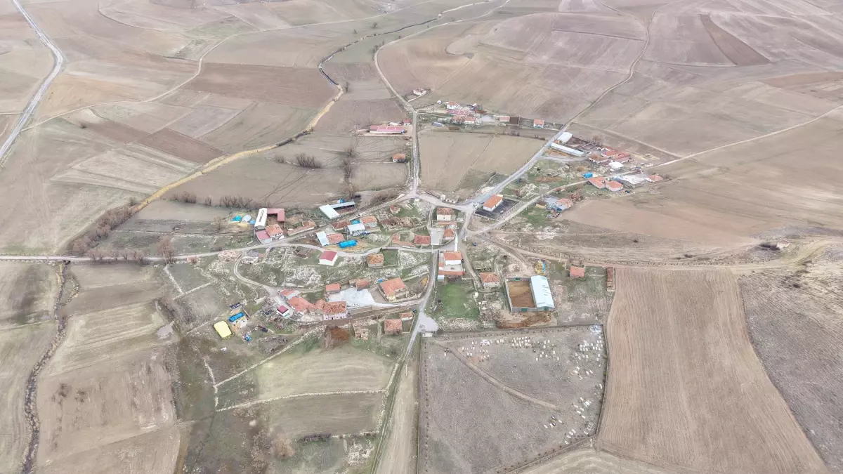 Adalet Bakanı Akın Gürlek, Aylı Köyünden Gelen Coşkulu Destekle Görevine Başladı