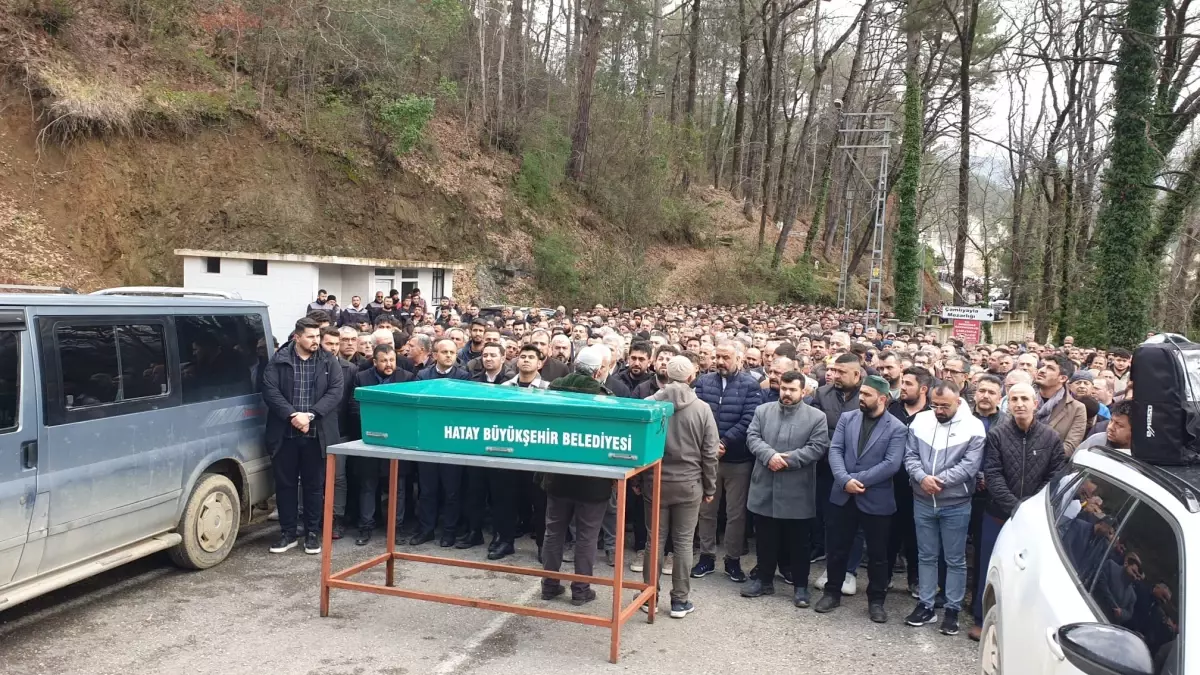 Defne'de Asi Nehri Kıyısında Duygusal Defin Töreni Gerçekleşti