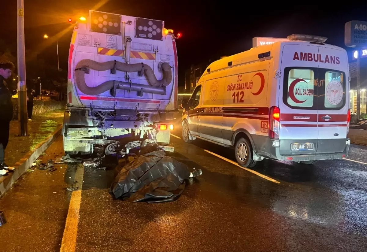 Kuşadası'nda Motosiklet Kazası: Sürücü Temizlik Aracına Çarparak Hayatını Kaybetti