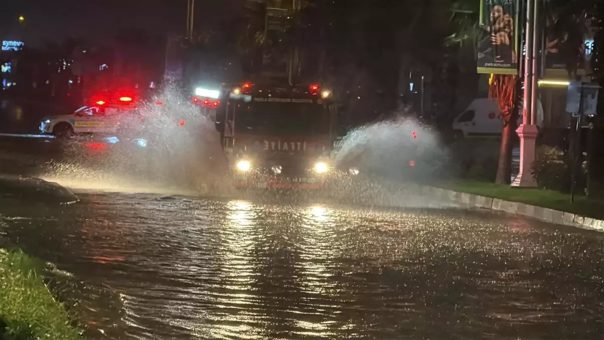 Bodrum’da Şiddetli Yağış ve Fırtına Nedeniyle Okullara 1 Günlük Tatil