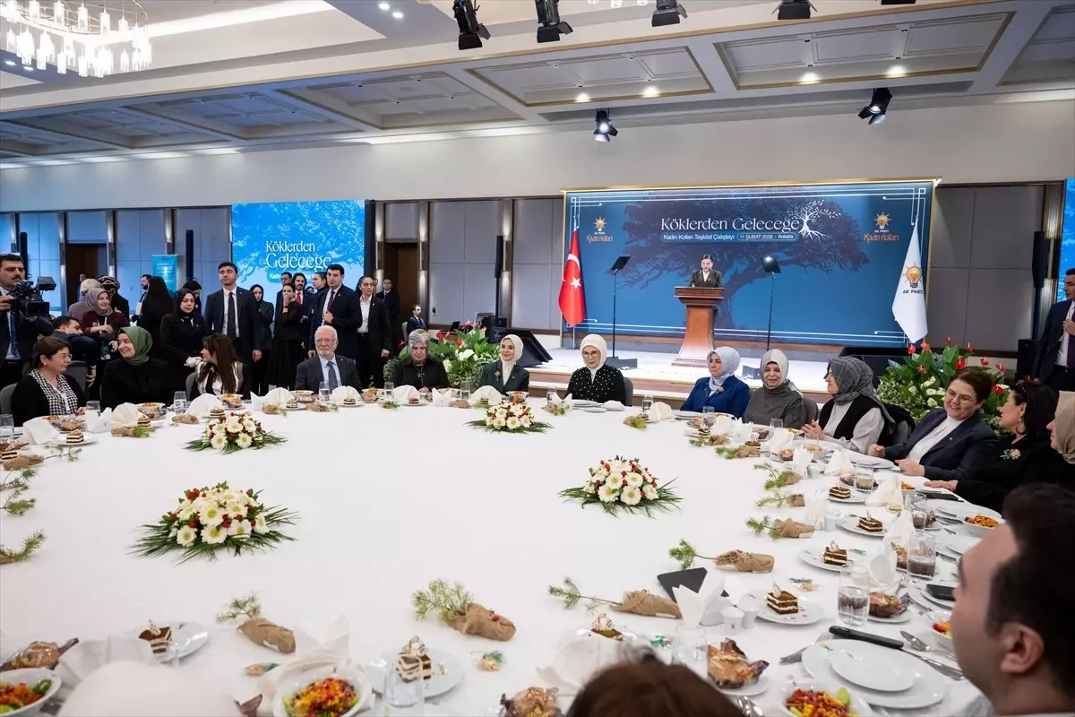 Emine Erdoğan, Kadın Kolları Çalıştayı'nda Kadınların Görünümle Ölçülmesine Karşı Çıktı