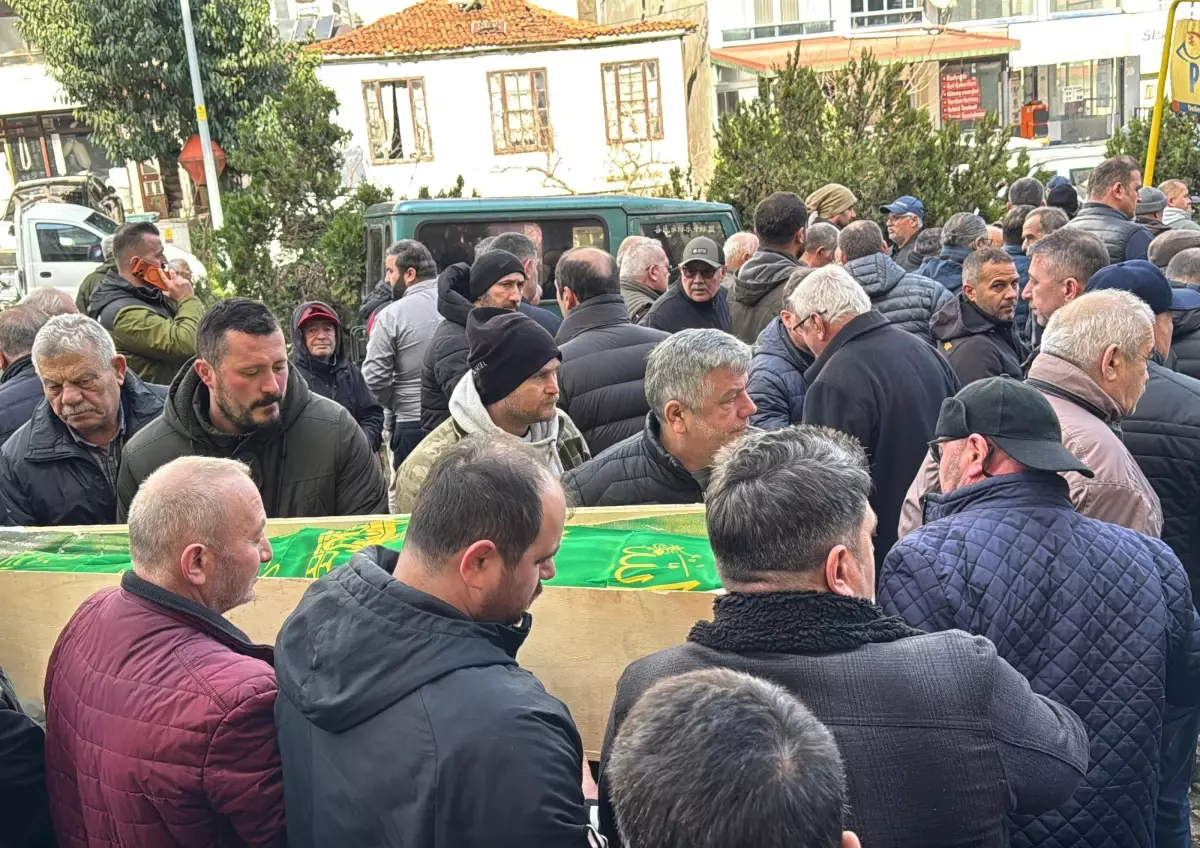 Denizde Yaşamını Yitiren Balıkçı Mustafa Ünlü’nün Son Veda Töreni Fatsa’da Gerçekleşti