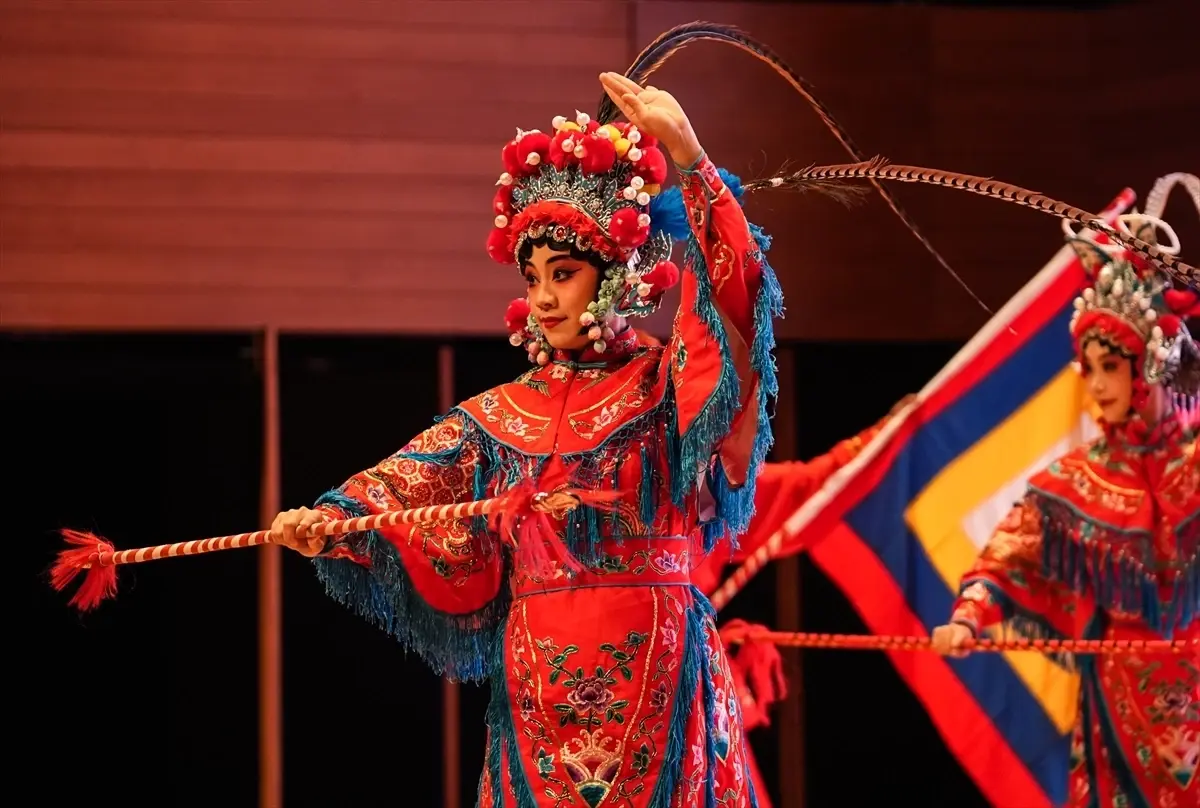 İzmir'de 55. Türkiye-Çin Dostluk Yılı Coşkusu: Kültür ve Ekonomi Buluşması