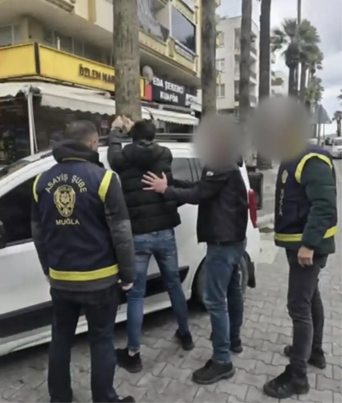 Marmaris'te Uluslararası Fuhuş Ağı Çökertildi: 4 Şüpheli Tutuklandı, 7 Kadın Kurtarıldı