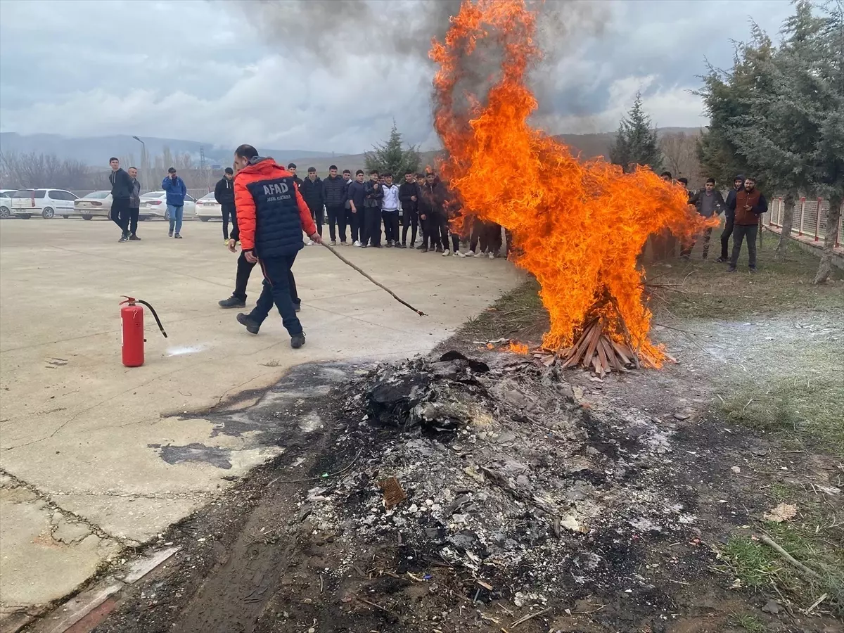 Mecitözü'nde Afet Hazırlık Çalışmaları Öğrencileri ve Kamu Personelini Bilinçlendirdi