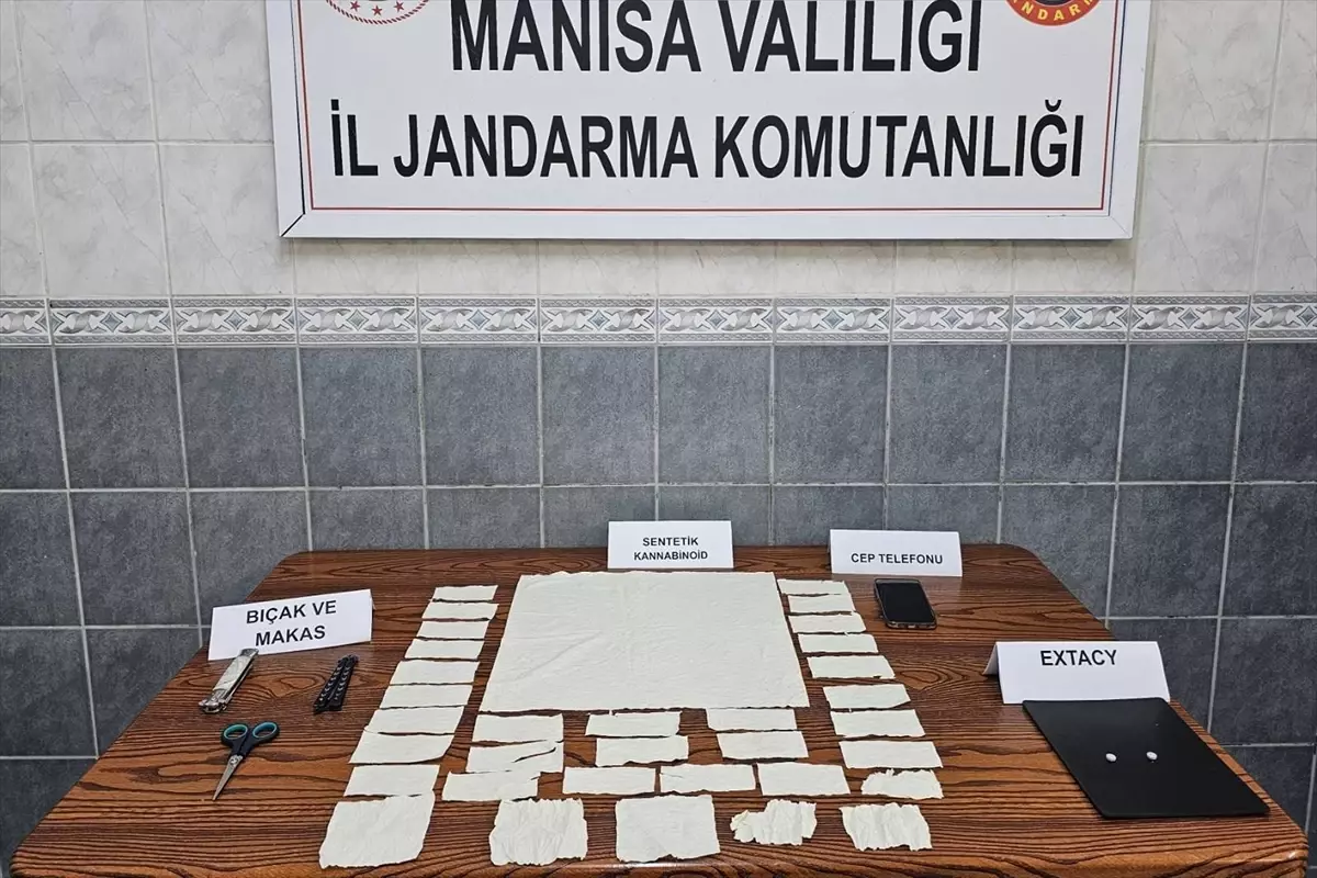 Turgutlu'da Büyük Sentetik Uyuşturucu Operasyonu: 13.664 Parça Ele Geçirildi, Şüpheli Gözaltına Alındı