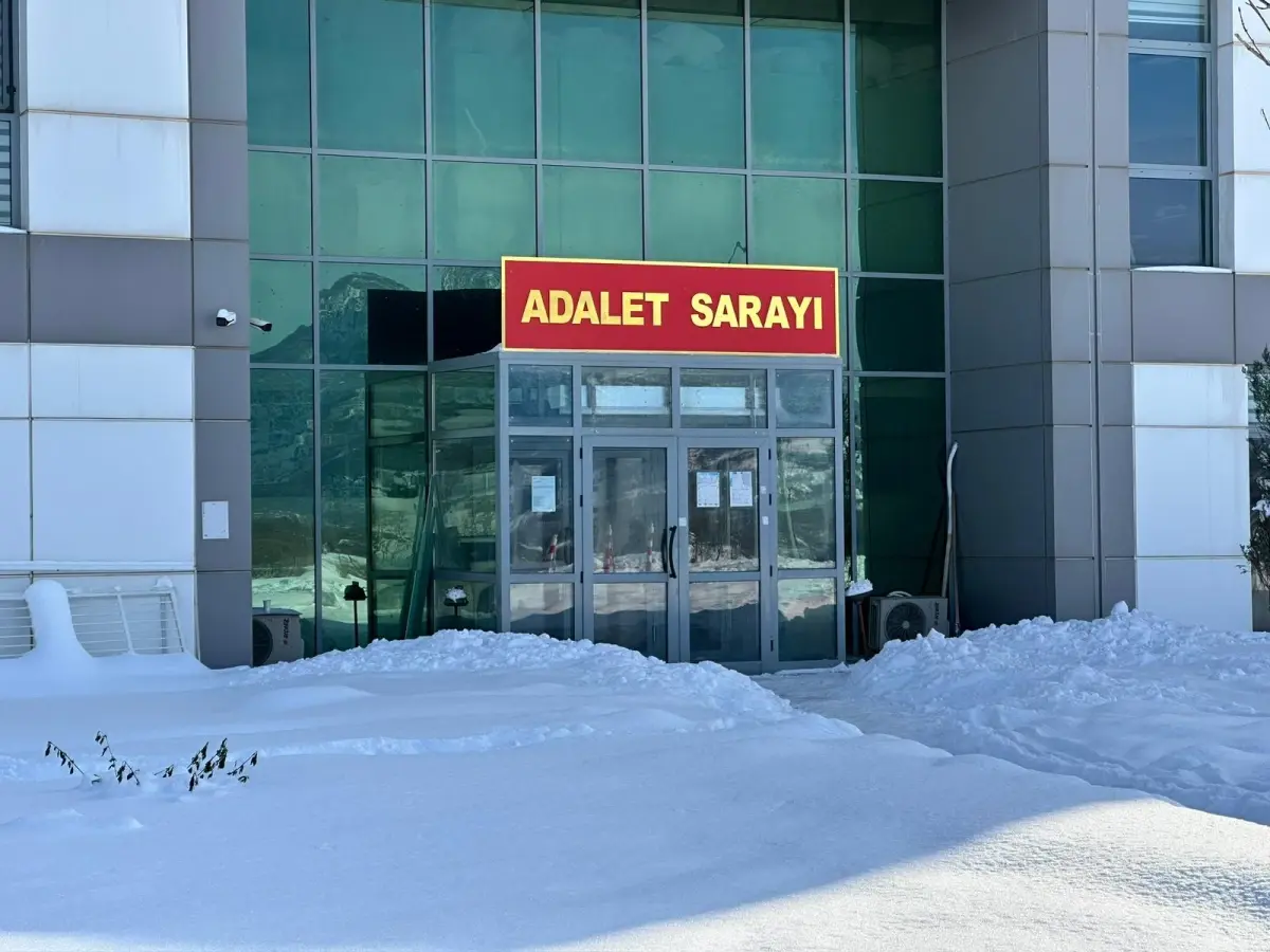 Eski Pertek Belediye Başkanı Ruhan Alan Zimmet Suçlamasından Tahliye Edildi