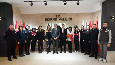 112 Acil Çağrı Merkezi çalışanlarıyla Vali Sezer