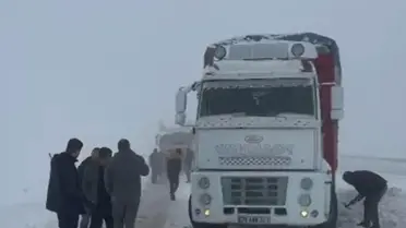 Yoğun kar nedeniyle kapalı yol