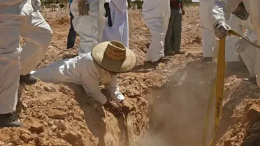 Mezar içinde bulunan madenci cesetleri