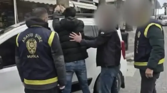 Operasyon sonrası tutuklanan şüpheliler