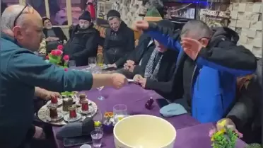 Kıraathanede şaka anı