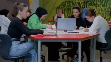 2025'te Yükseköğretimde Kadın Öğrenci Oranı Rekor Seviyeye Ulaştı