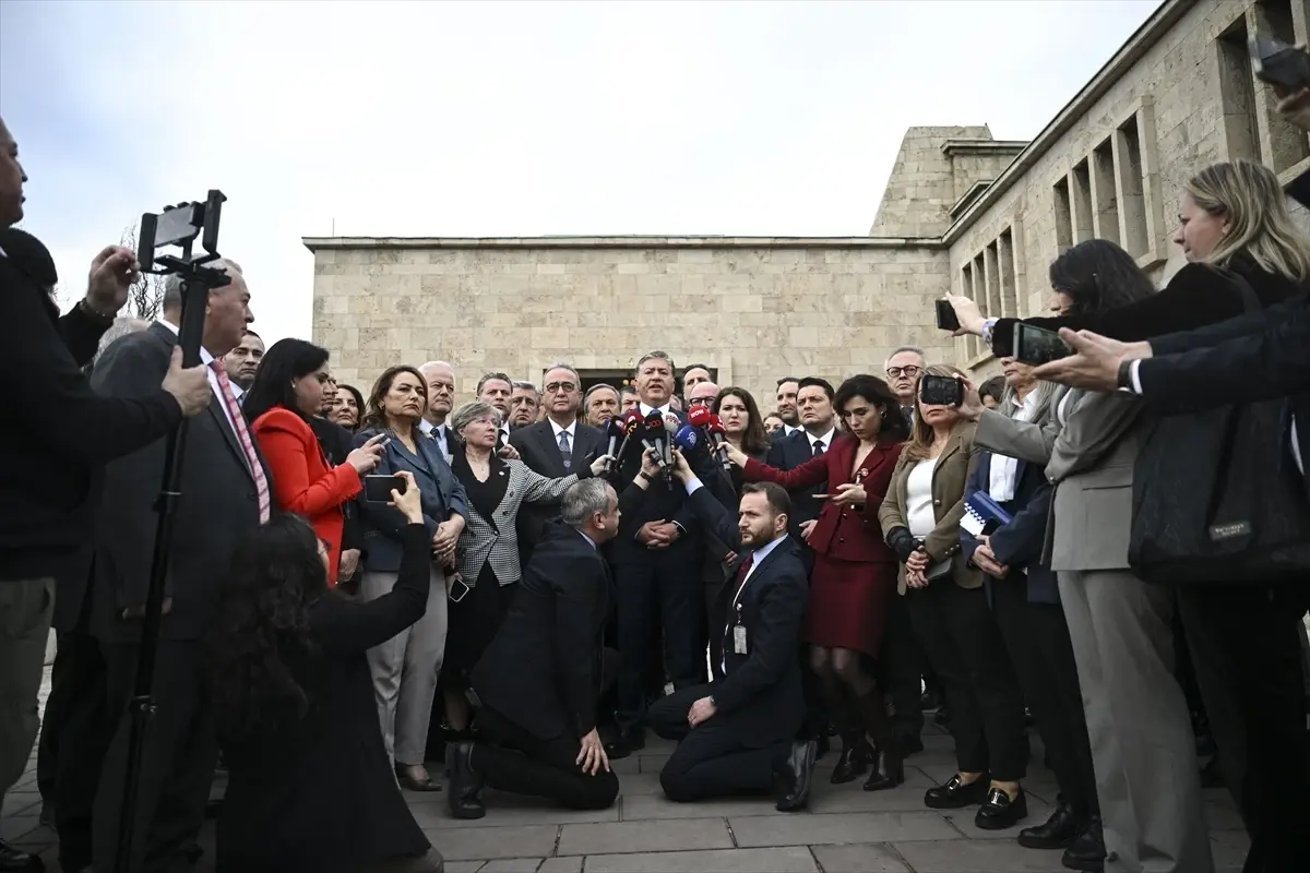 CHP Grup Başkanvekili Emir, Adalet Bakanı Gürlek’in Yeminini Geçersiz Diyor