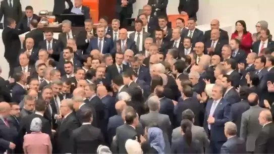 Bakanlar TBMM'de yemin ederken