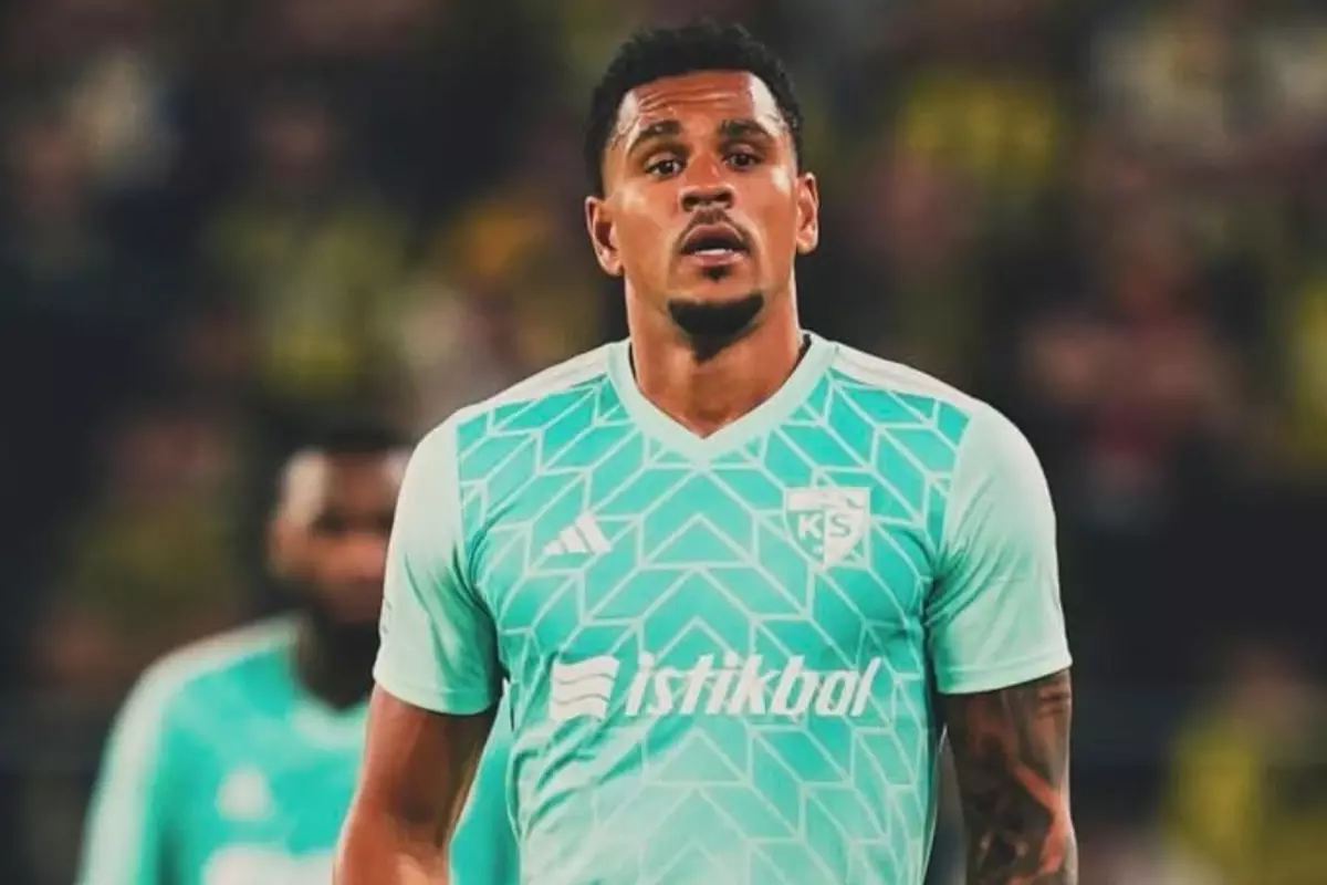 Kayserispor ve German Onugkha Arasındaki Gerginlik: Oyuncu Sosyal Medyadan Çıktı