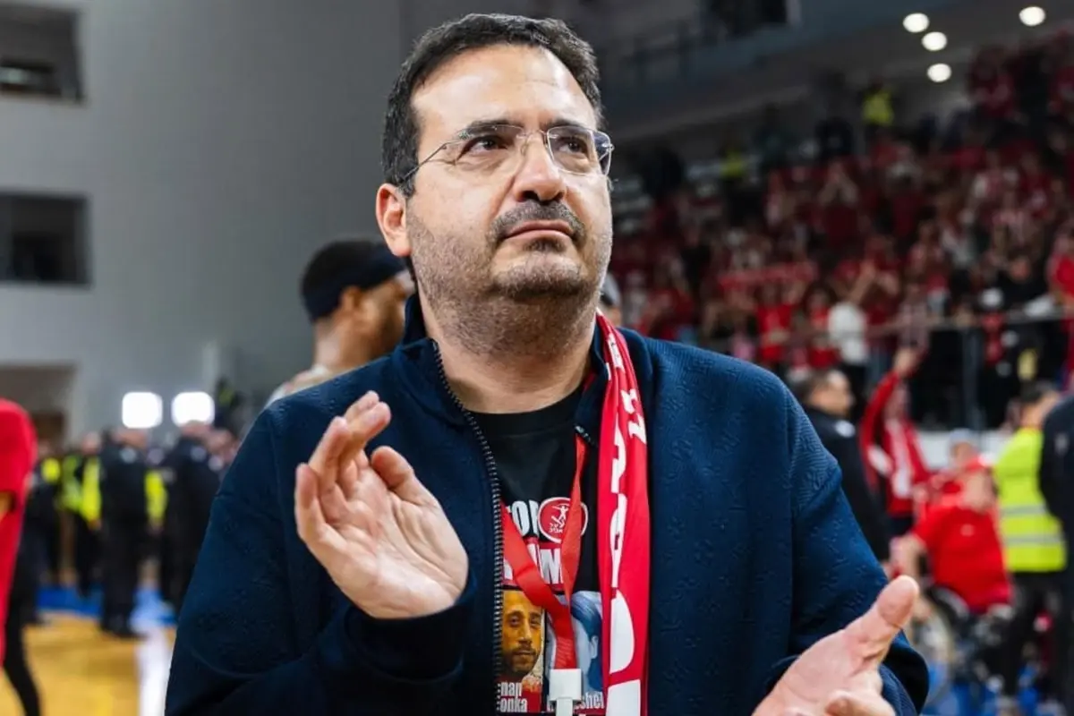 Hapoel Tel Aviv Başkanı Ofer Yannay, Nigel Hayes‑Davis’e Teklifini Açıklıyor: “Umarız Eski Takımı Fenerbahçe’yi Değil, Bizi Seçer”