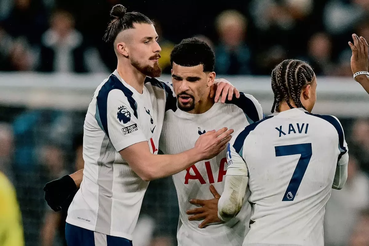 Tottenham, Şampiyonlar Ligi'nde Tarih Yazdı; Premier Lig'de Düşüşte