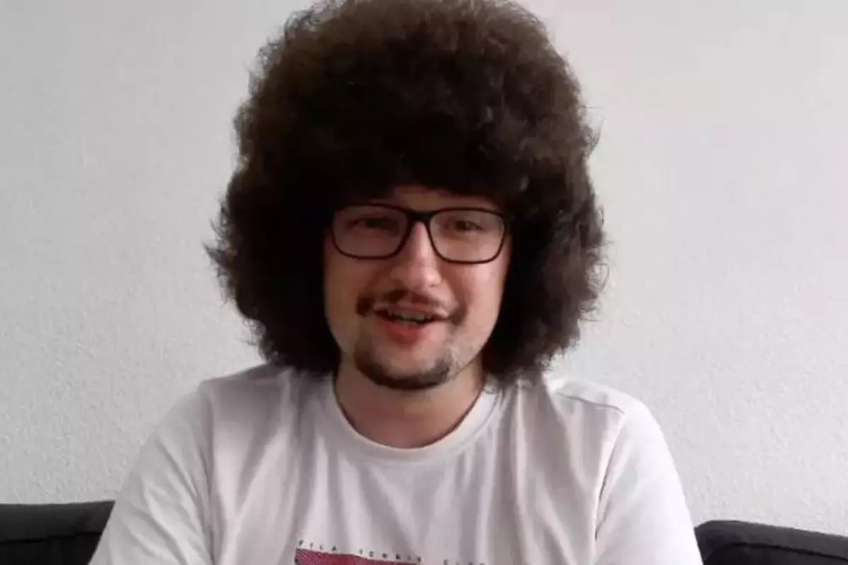 Manchester United ve West Ham'da 1-1 Beraberlik: Saç Kesme İddiası Ertelendi